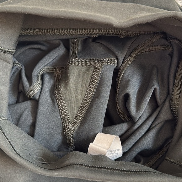 Lululemon In Movement Crop *Everlux 19" - Picture 10 of 10